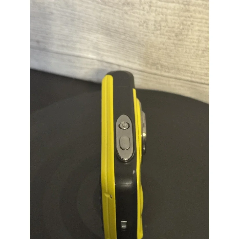 Polaroid X800 Underwater Waterproof Digital Camera 8MP Yellow Black 3m - Works